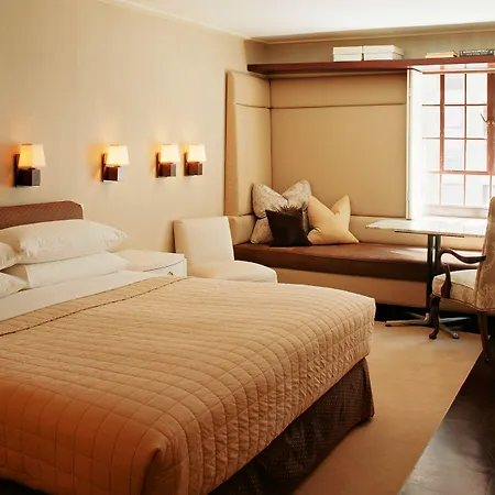 City Club Hotel-2